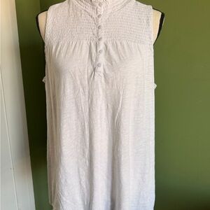 Torrid White Sleeveless Button-Front Blouse